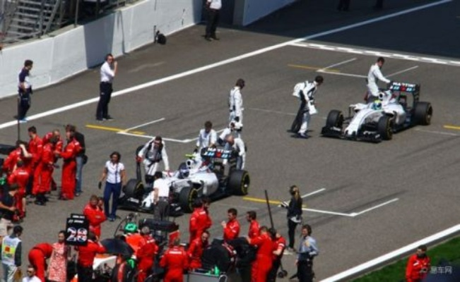 回顾2015上海f1赛车盛况（视频全记录）-第3张图片-www.211178.com_果博福布斯